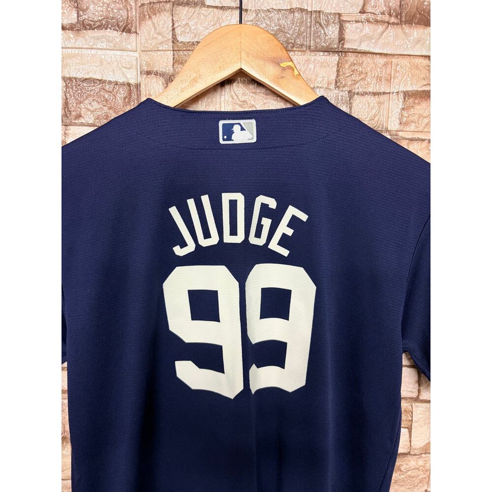 Vintage New York Yankees Aaron Judge #99 Youth Sz Large Majestic NYY - Picture 6 of 6